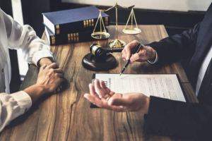 Read more about the article Key Considerations When Choosing an Estate Planning Lawyer