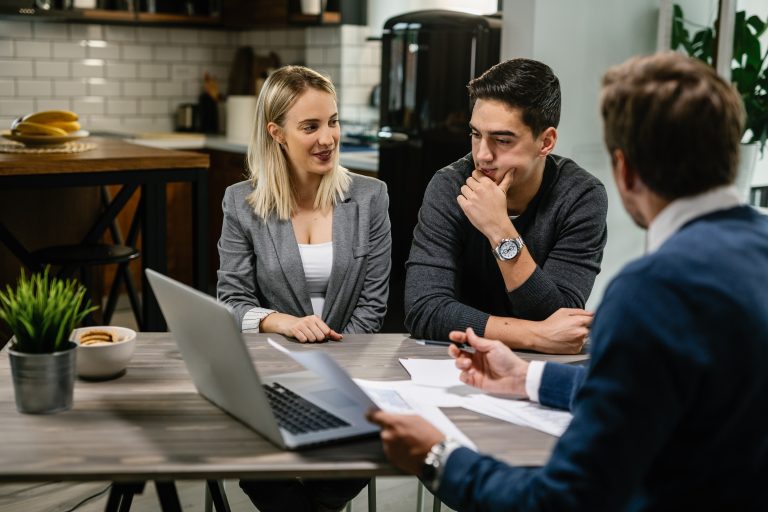 Read more about the article What Families Should Understand Before Choosing an Estate Planning Attorney