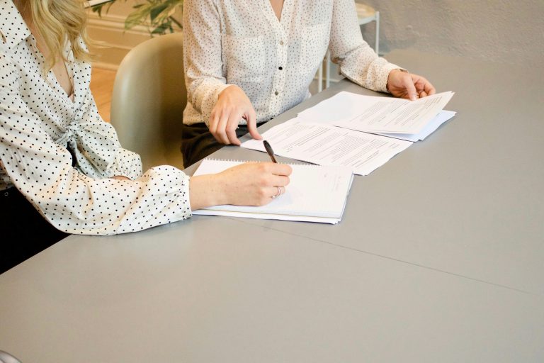 Read more about the article Back to Basics: What is the Difference Between Wills and Trusts?